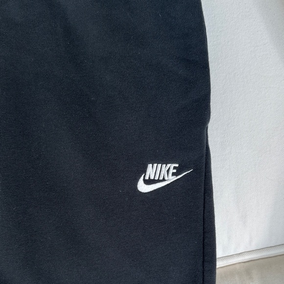 Nike Bundle - Ladies Black Sweatpants and Grey Mid-Calf Leggings Size L and XL - Picture 4 of 13